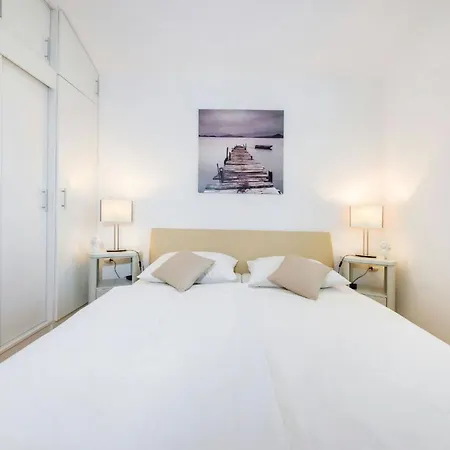 Sun&sea Apartament *